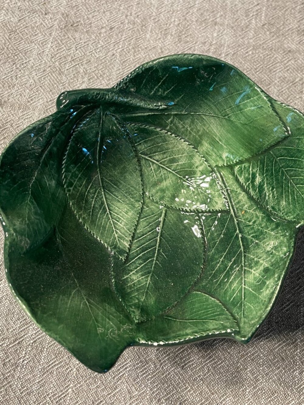 Vietri Majolica Foglia Bowl Green Leaf Made in Italy 5" Wide!